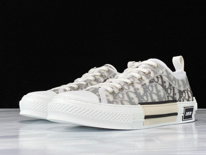 b23 oblique low top sneaker