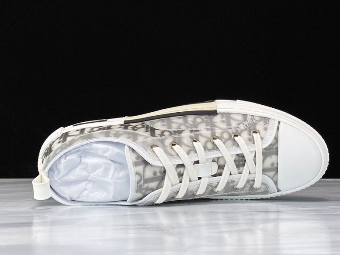 b23 oblique low top sneaker