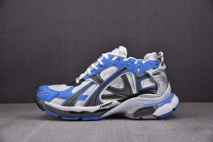 Ba*len*cia*ga runner