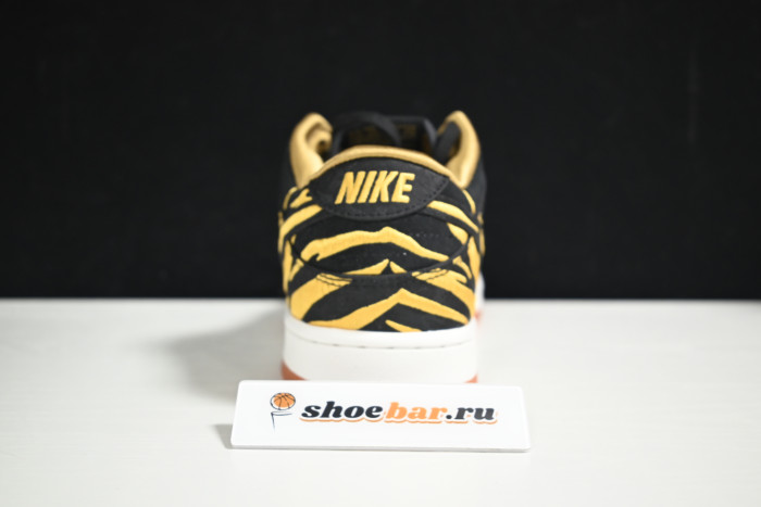 nike dunk low year of the tiger