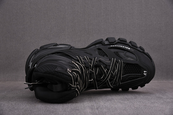 balen track hike sneaker 654867-w3cp3-1000