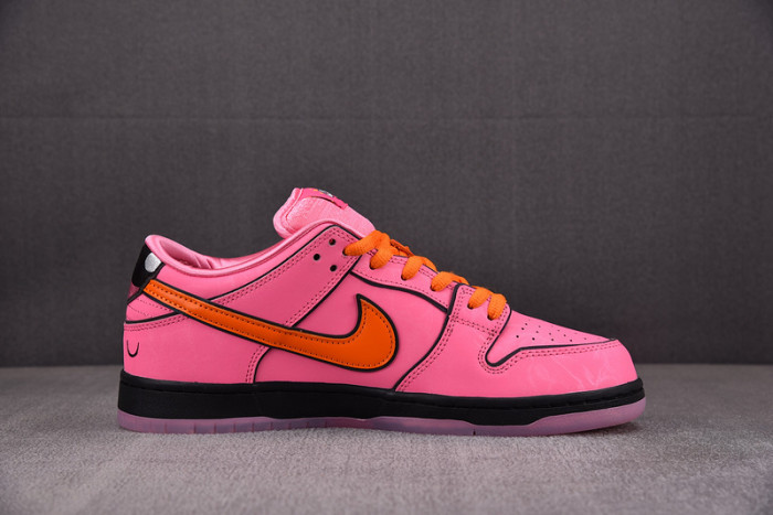 the powerpuff girls x nike sb dunk low blossom