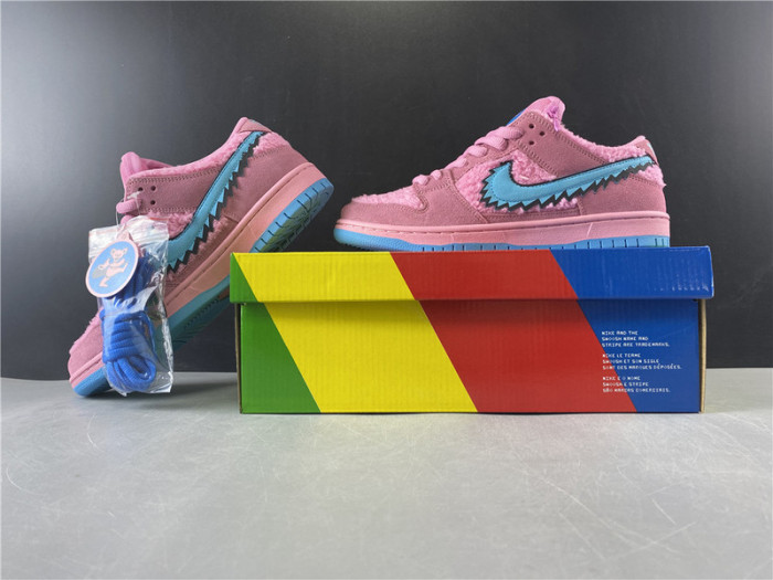 nike sb dunk low grateful dead x pink bear cj5378-600