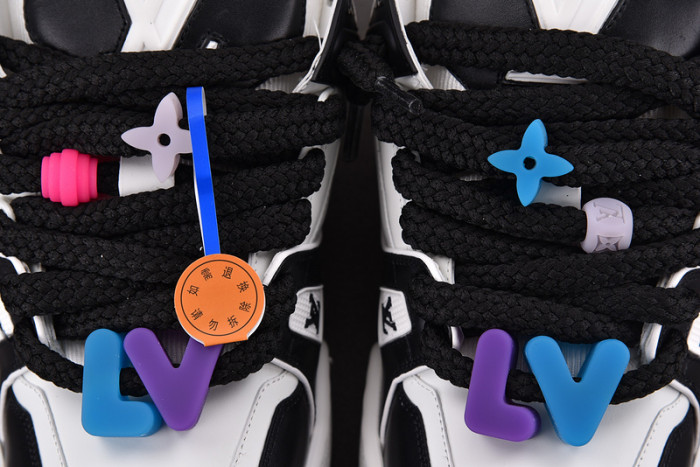 l&v trainer maxi black