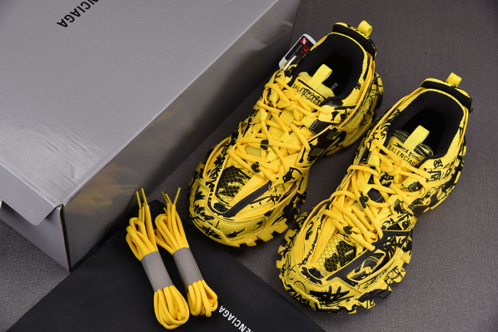 balen track graffiti yellow