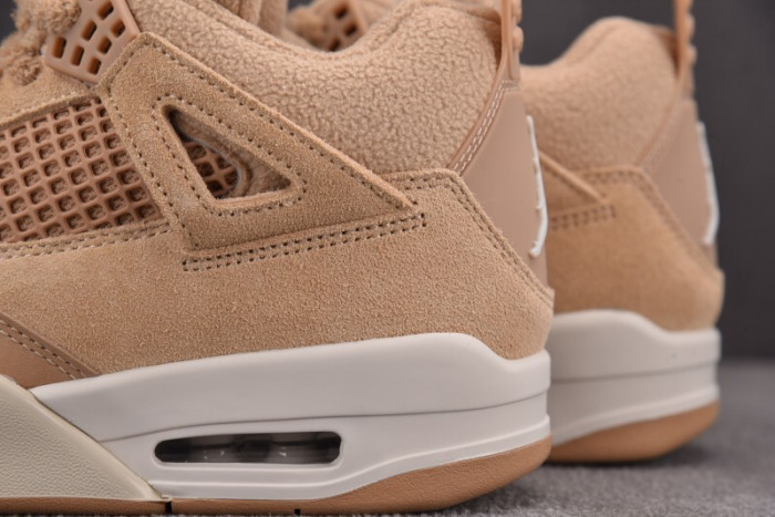 Air Jordan 4 Retro Cozy Girl HV0823-200