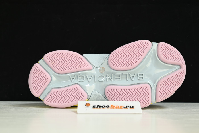 Ba*len*cia*ga triple s sneaker
