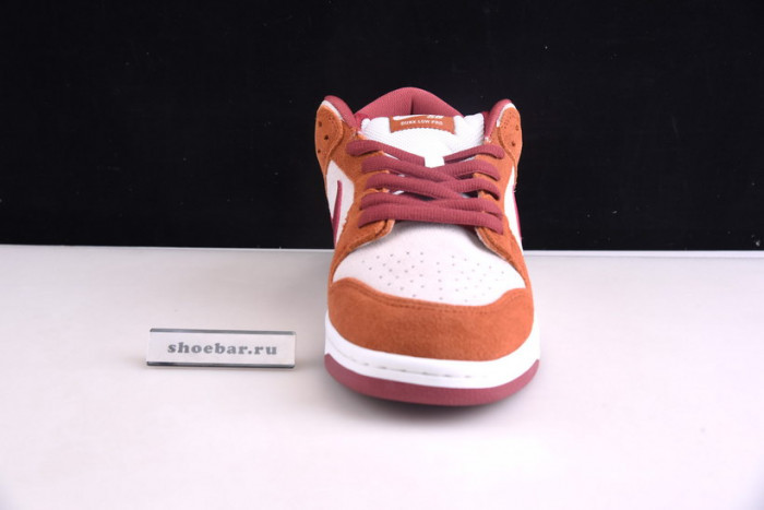 nike sb dunk low pro dark russet cedar bq6817-202