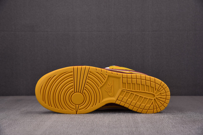 nike sb dunk low yellow lobster