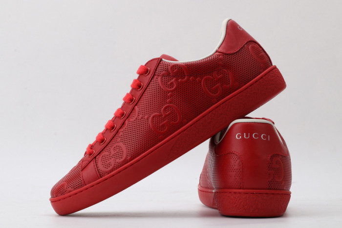 G*u*i sneaker g1000021