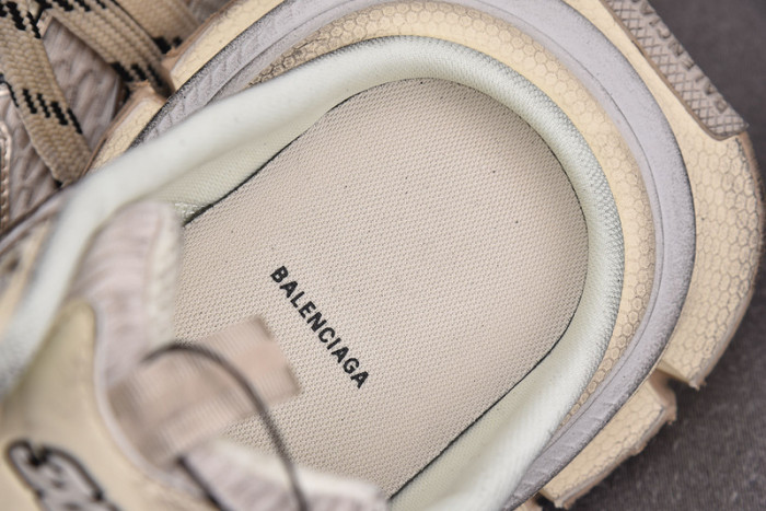 Ba*len*cia*ga 3xl 1000006