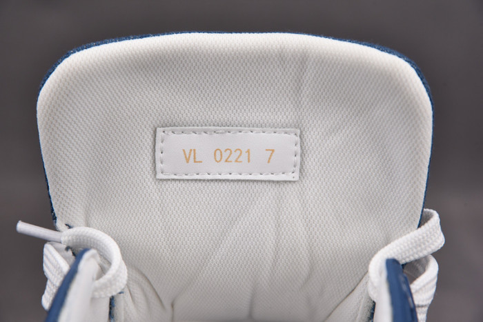 lou1s vu1tton sneakers