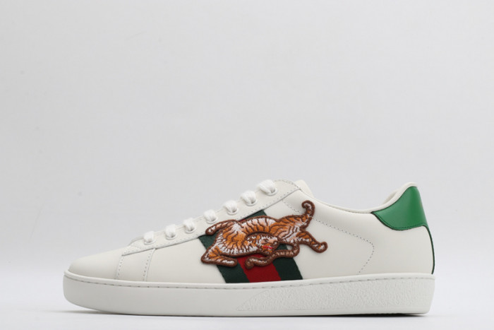 G*u*i sneaker g1000032