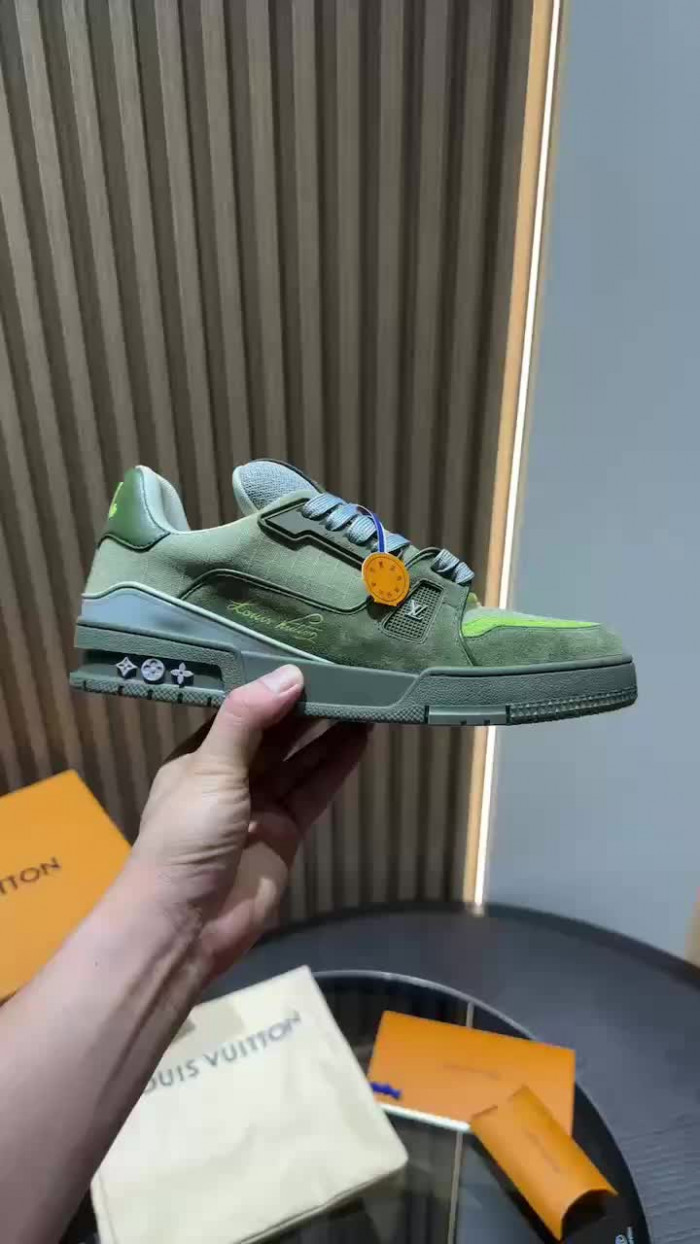 L&V Sneaker 1AARR186