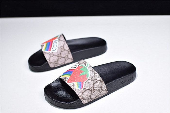 G*u*i1 sandals
