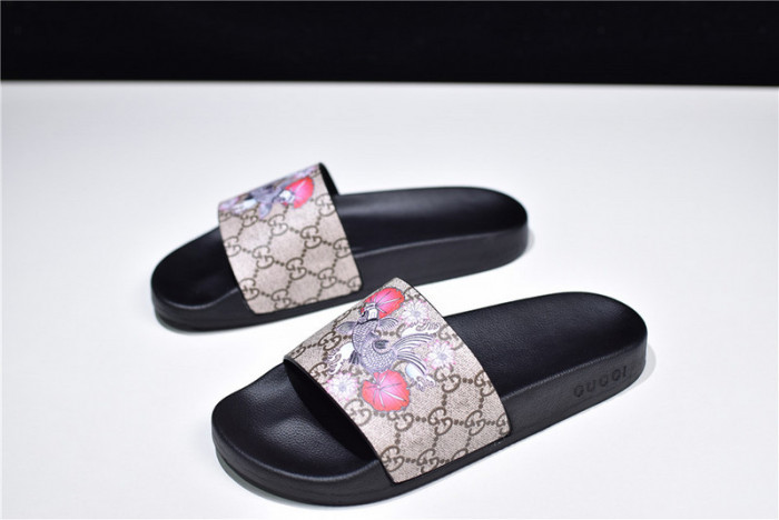 G*u*i1 sandals