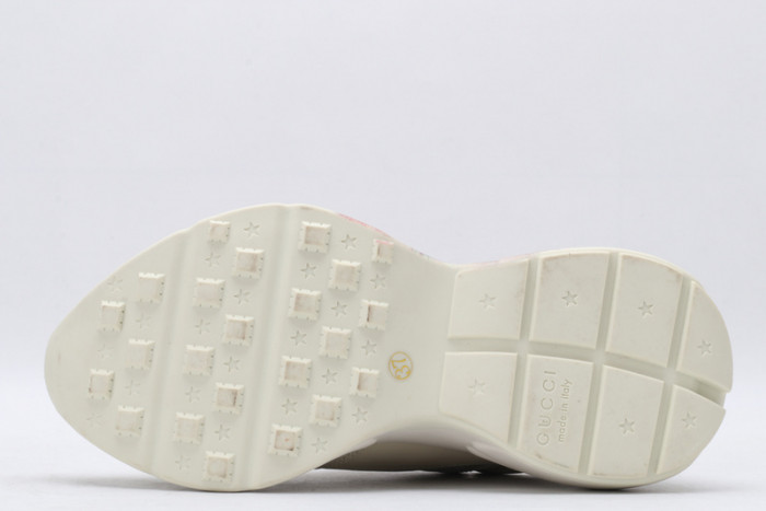 G*u*i sneaker g1000066