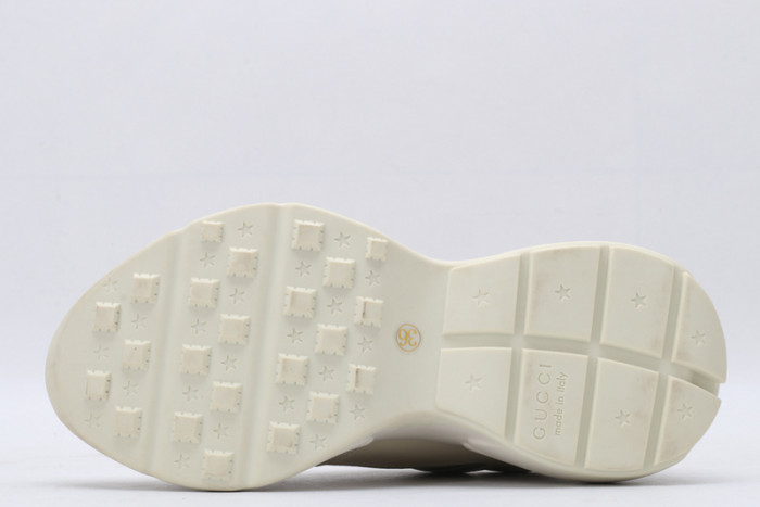 G*u*i sneaker g1000058