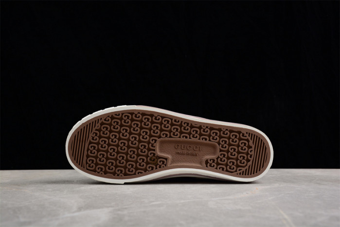 G*u*i sneaker g1000001