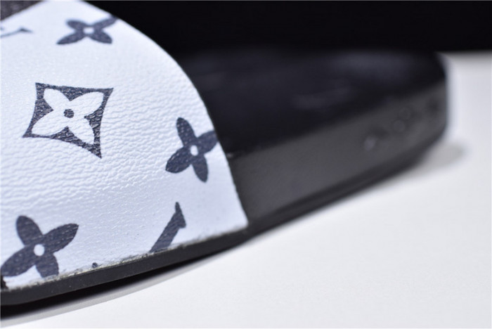 lou1s vu1tton sandals