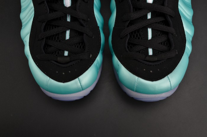 nike air foamposite pro “island green” metallic platinum mens 624041-303