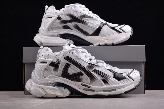 Ba*len*cia*ga runner 3000011