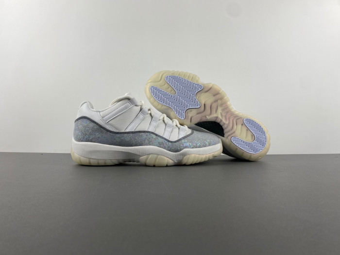 Jordan 11 Retro Low Year of the Snake HQ7000-001