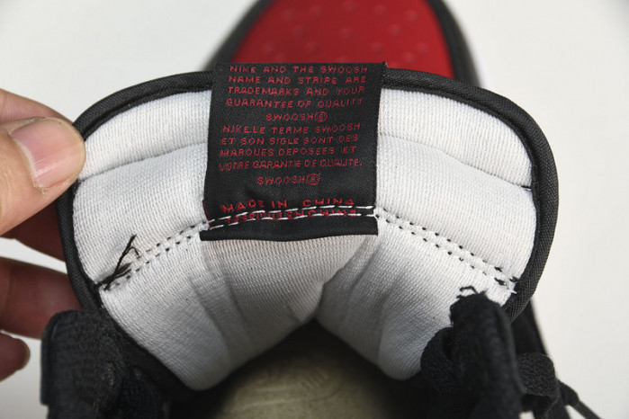 air jordan 1 retro bred "banned" (2016) 555088-001