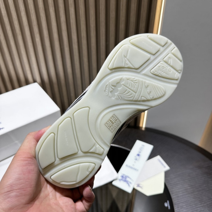 Burber*y sneakers By1000007