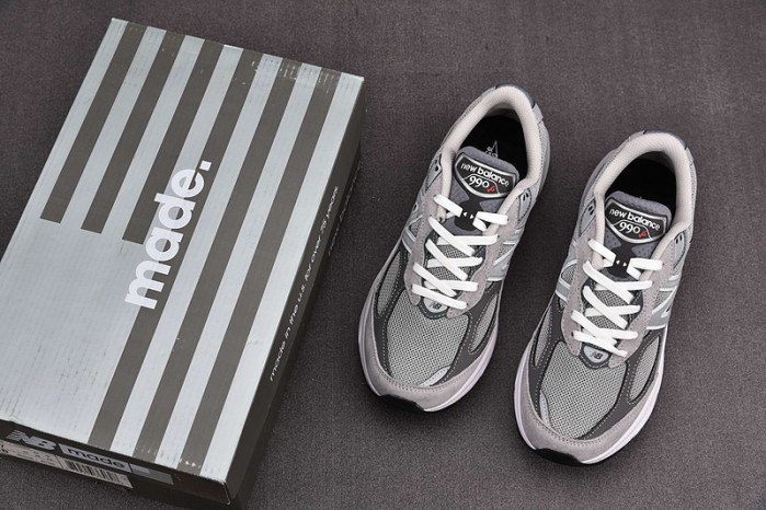 NEW BALANCE 990 V6 NB000015