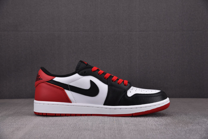 air jordan 1 low og "black toe"