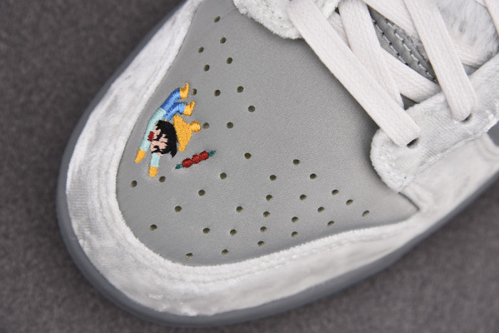 nike dunk low ice do2326-001