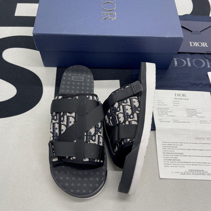 D*or alpha sandal