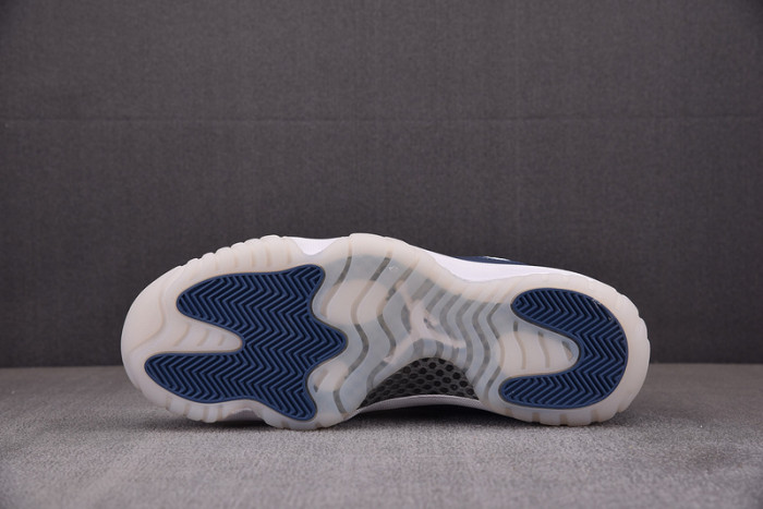 air jordan 11 low diffused blue fv5104-104